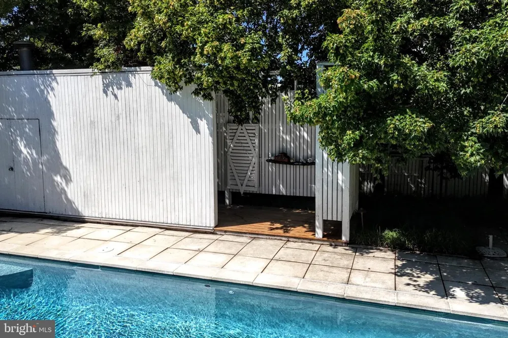 54 LONG BEACH BOULEVARD Long Beach Township, NJ 08008