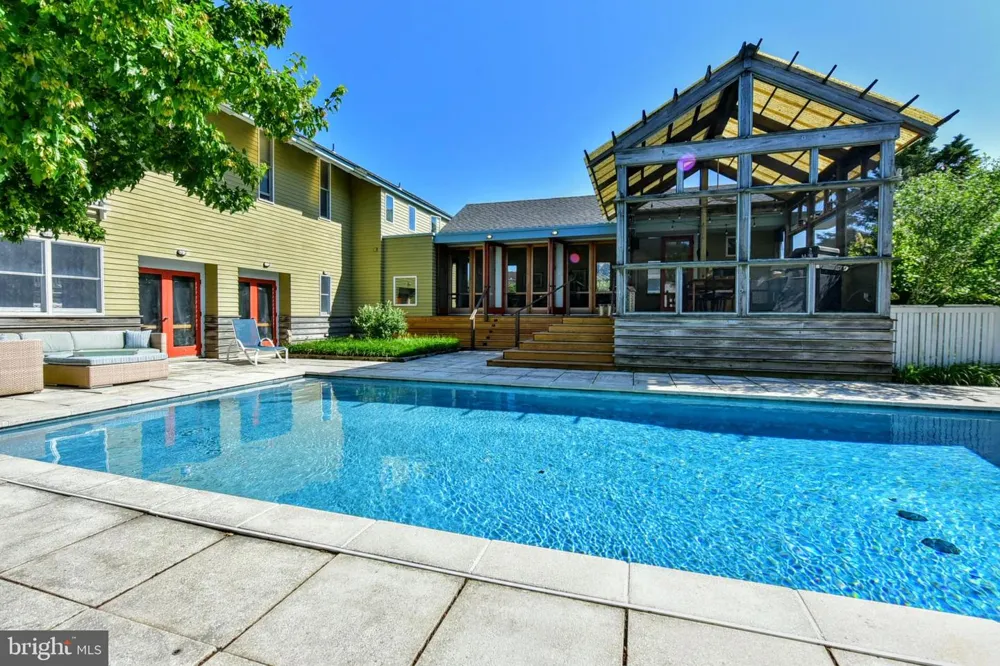 54 LONG BEACH BOULEVARD Long Beach Township, NJ 08008