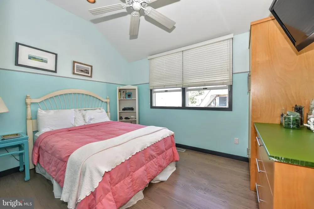 54 LONG BEACH BOULEVARD Long Beach Township, NJ 08008
