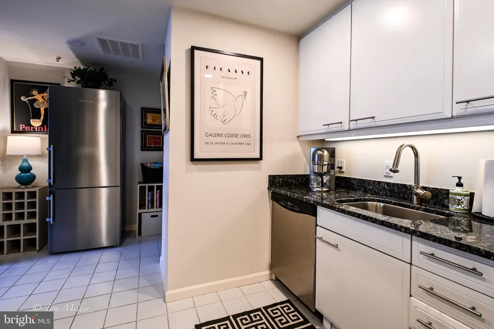3801 CANTERBURY ROAD #915 Baltimore, MD 21218