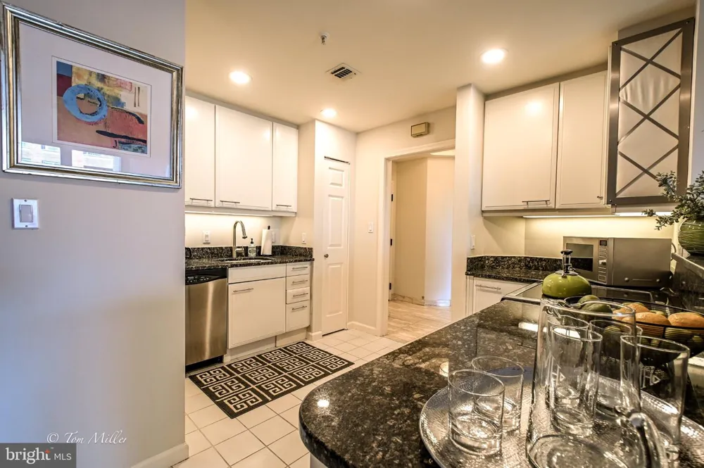 3801 CANTERBURY ROAD #915 Baltimore, MD 21218
