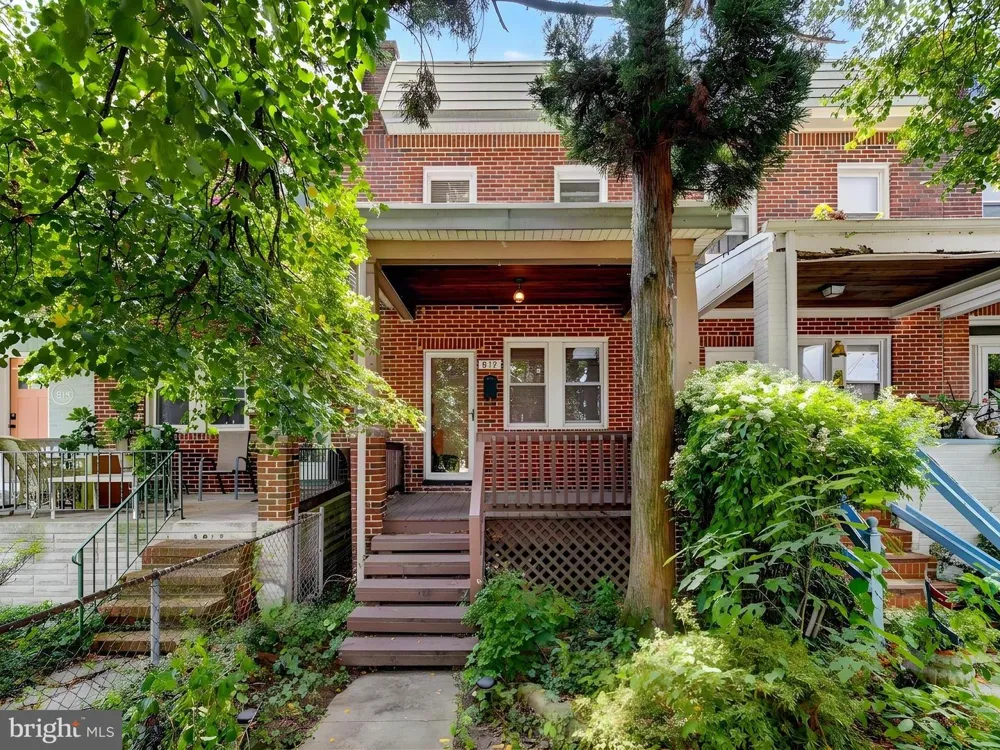 819 W 33RD STREET Baltimore, MD 21211