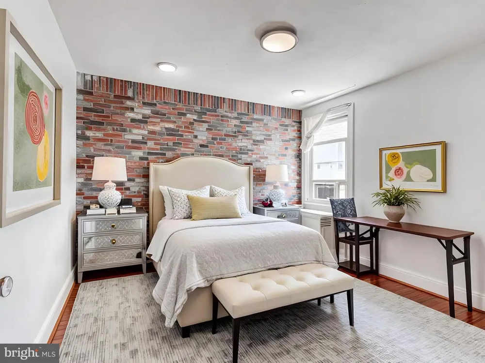 819 W 33RD STREET Baltimore, MD 21211