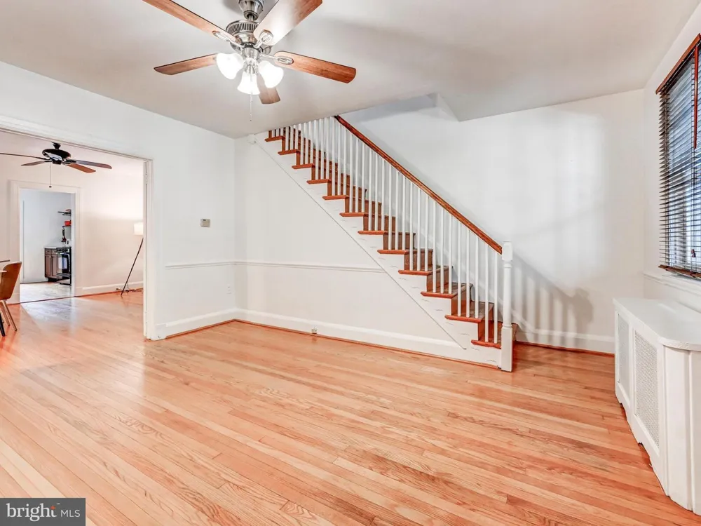 819 W 33RD STREET Baltimore, MD 21211