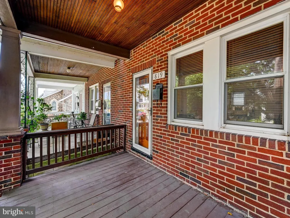 819 W 33RD STREET Baltimore, MD 21211
