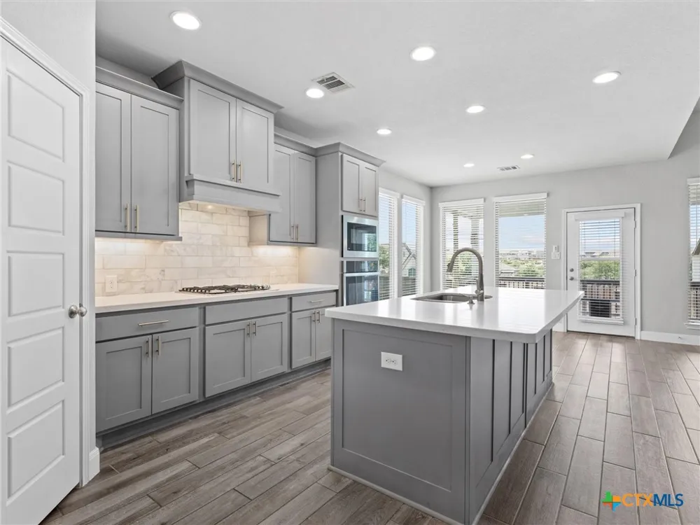 6501 Crockett Cove Schertz, TX 78108