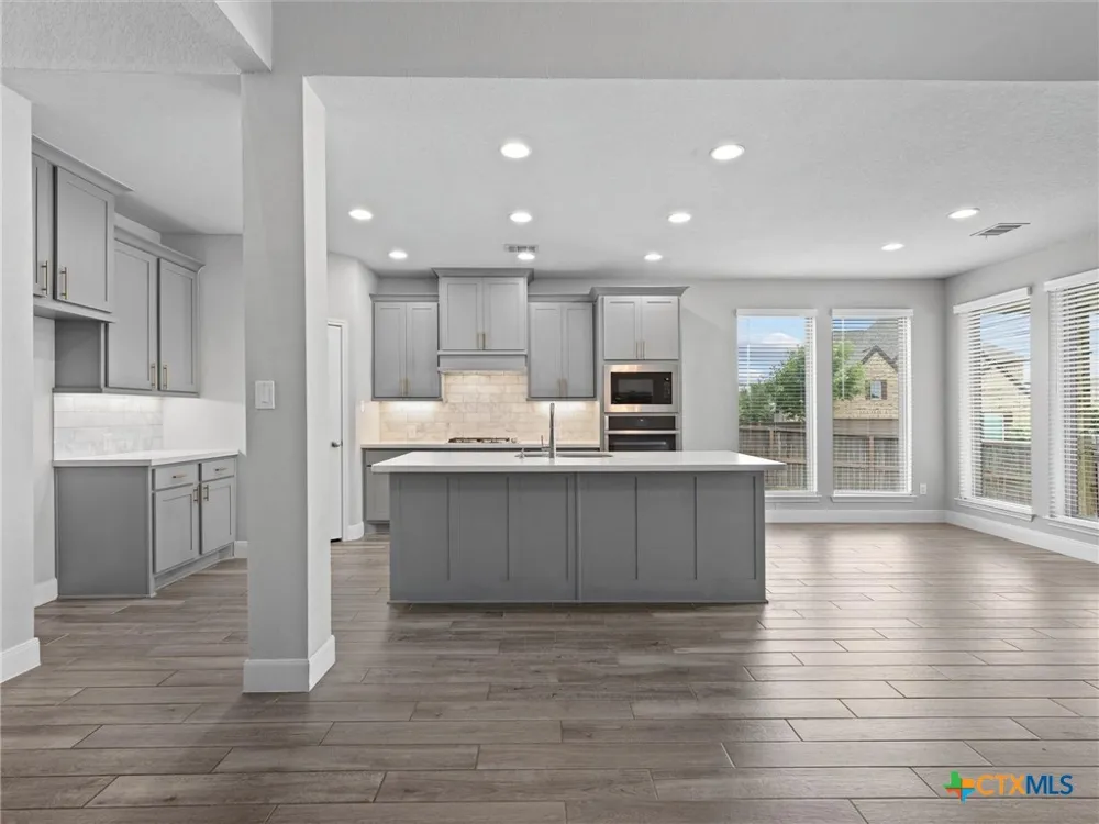 6501 Crockett Cove Schertz, TX 78108