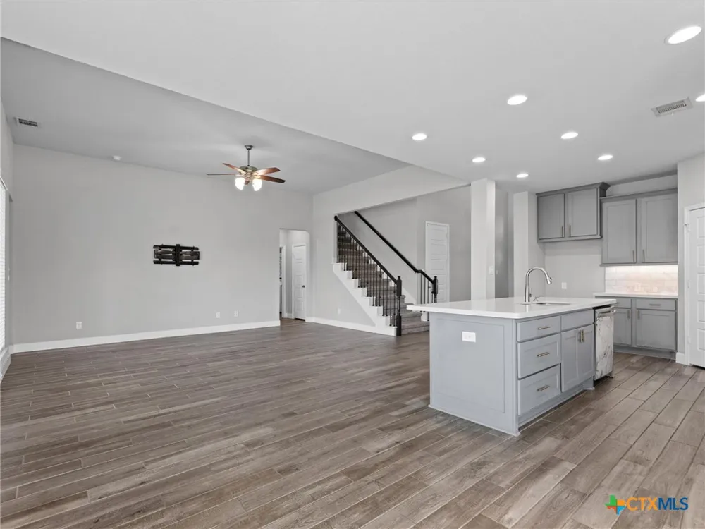 6501 Crockett Cove Schertz, TX 78108