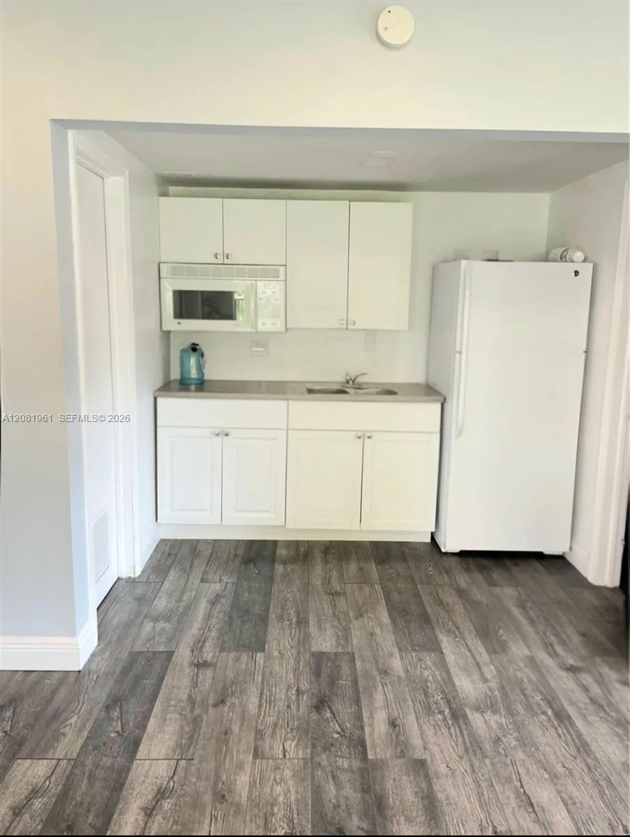 11259 SW 88th St #104H Miami, FL 33176
