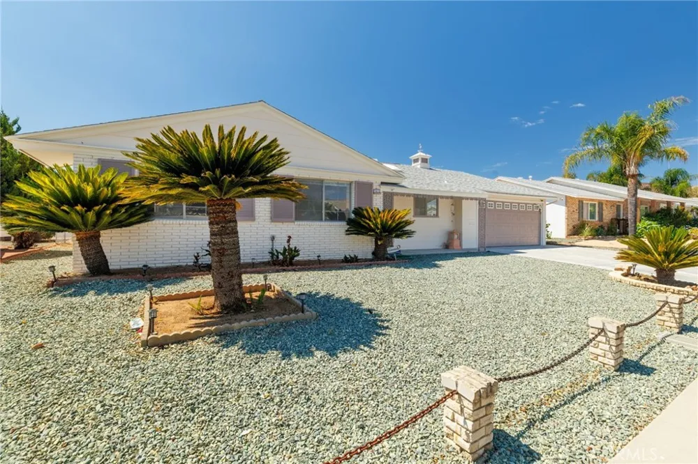 25815 Roanoke Menifee, CA 92586