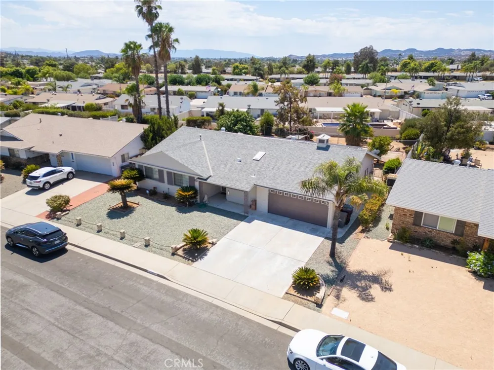 25815 Roanoke Menifee, CA 92586