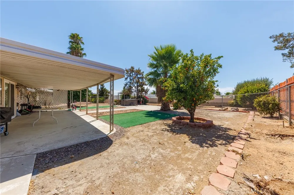 25815 Roanoke Menifee, CA 92586