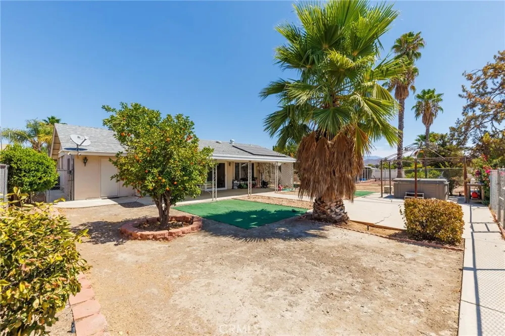 25815 Roanoke Menifee, CA 92586