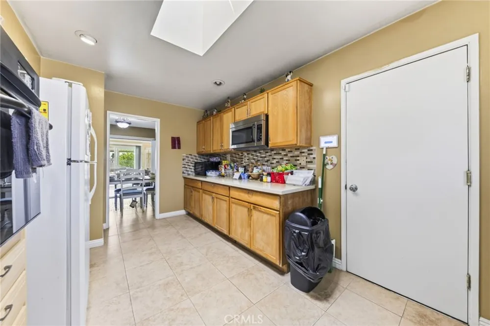 25815 Roanoke Menifee, CA 92586