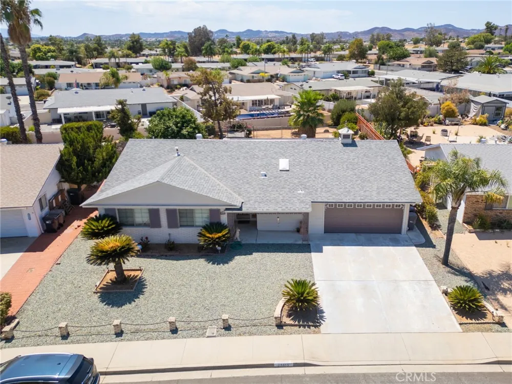 25815 Roanoke Menifee, CA 92586