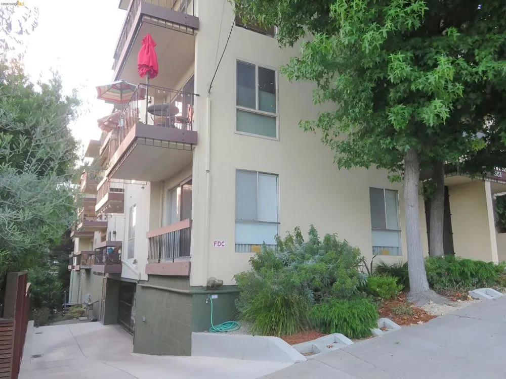 551 Jean St #410 Oakland, CA 94610