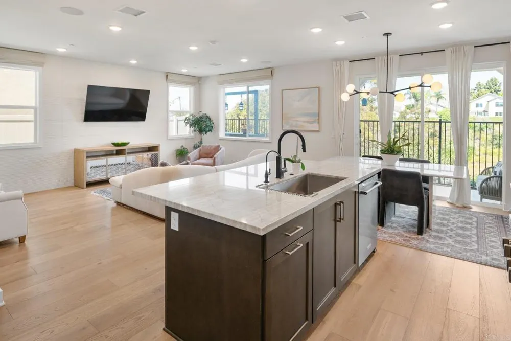 1390 Blue Port Way Oceanside, CA 92054