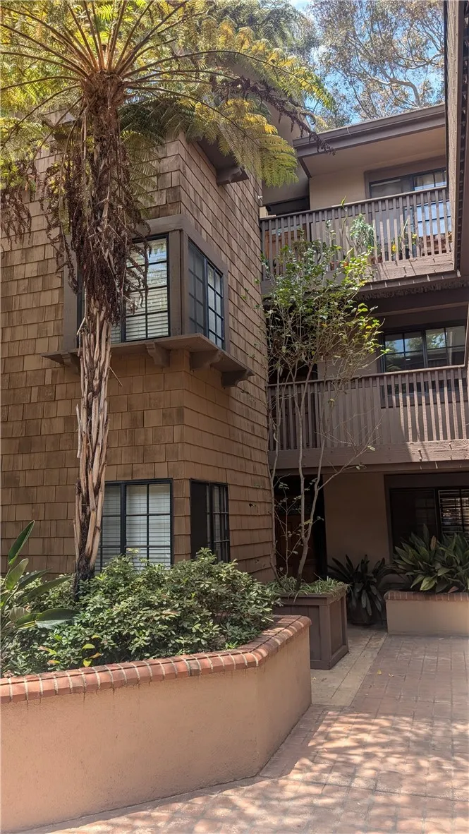 8860 Villa La Jolla La Jolla, CA 92037