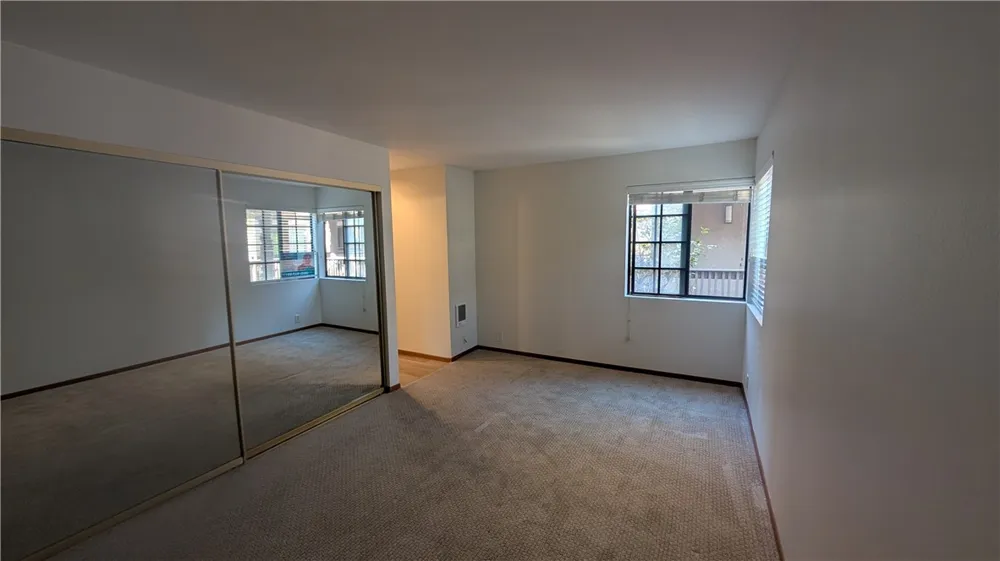 8860 Villa La Jolla La Jolla, CA 92037
