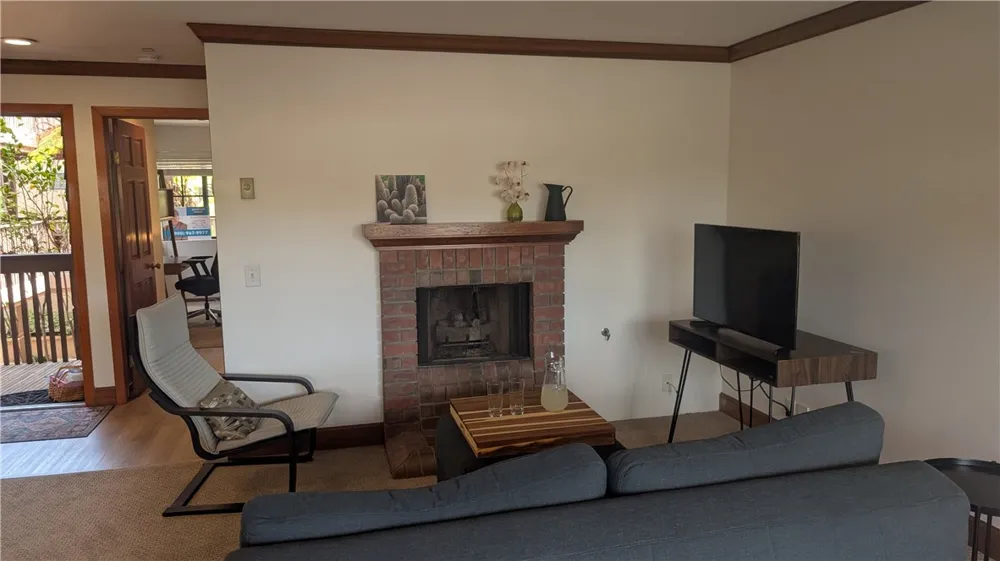 8860 Villa La Jolla La Jolla, CA 92037