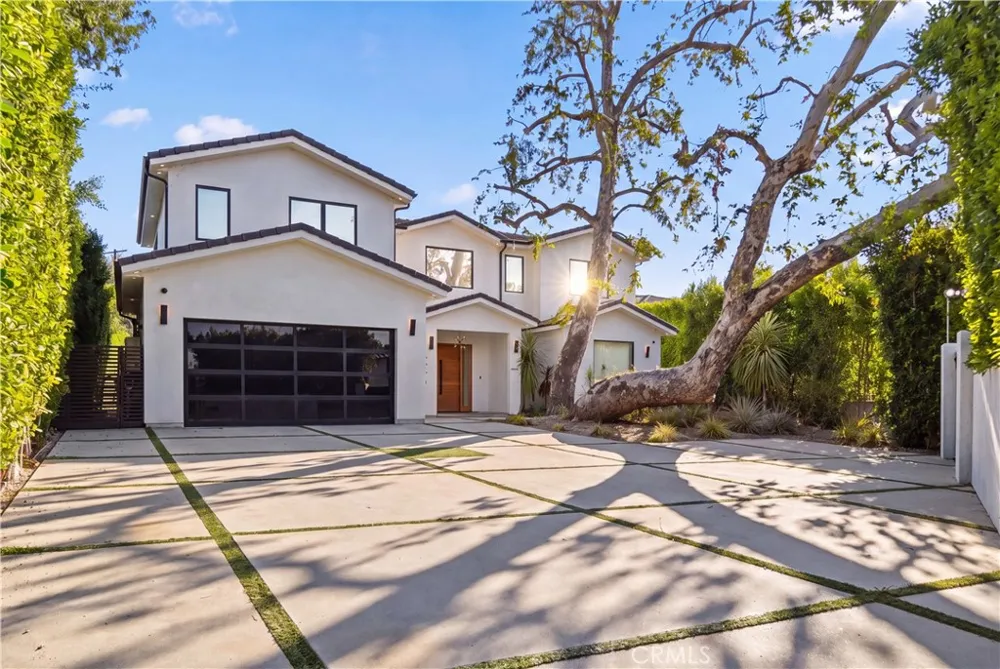 23262 Gonzales Drive Woodland Hills, CA 91367