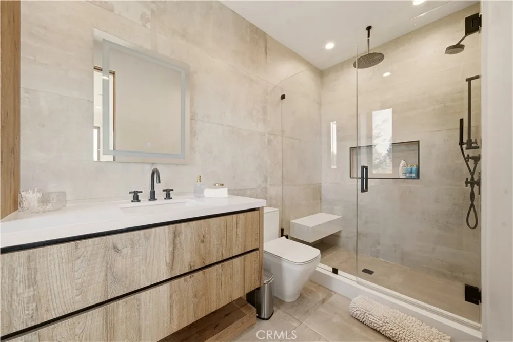 23262 Gonzales Drive Woodland Hills, CA 91367