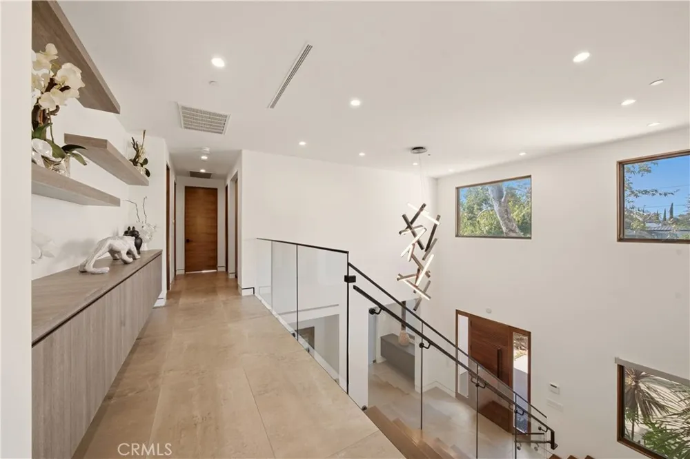 23262 Gonzales Drive Woodland Hills, CA 91367