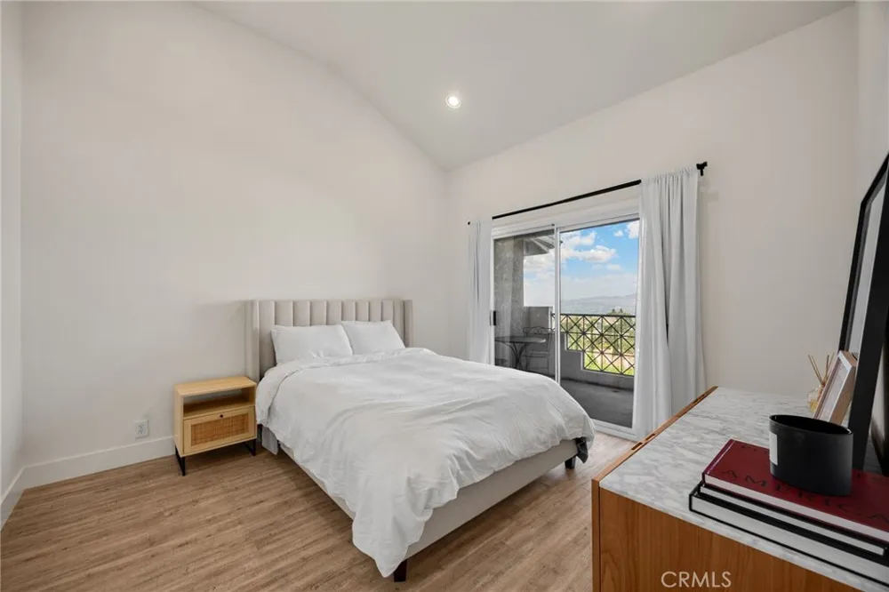 8063 E Sandstone Drive Anaheim Hills, CA 92808