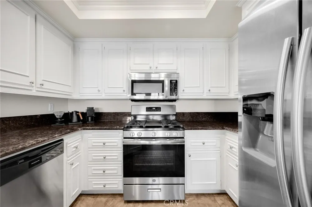8063 E Sandstone Drive Anaheim Hills, CA 92808