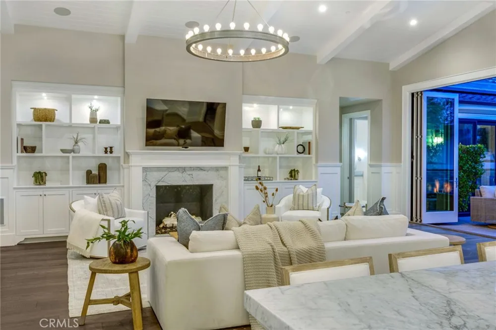 712 K Thanga Corona del Mar, CA 92625