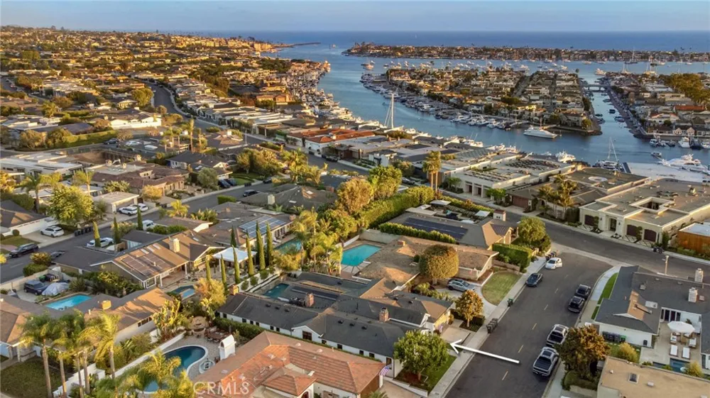 712 K Thanga Corona del Mar, CA 92625