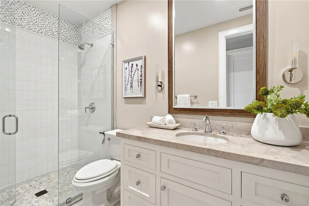 712 K Thanga Corona del Mar, CA 92625