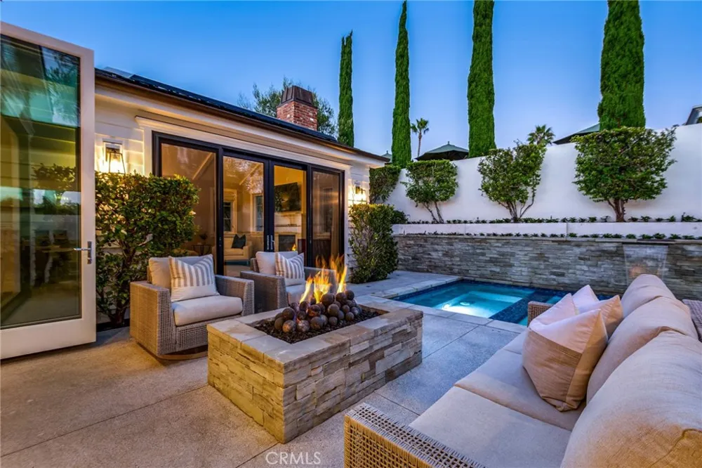 712 K Thanga Corona del Mar, CA 92625
