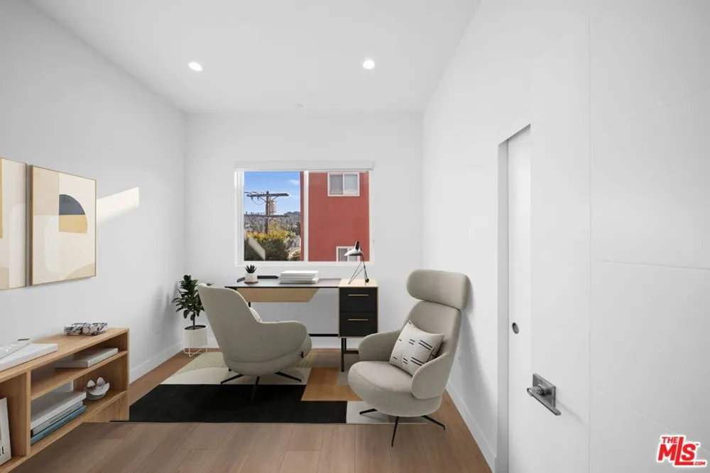 13846 Moorpark Street #201 Sherman Oaks, CA 91423