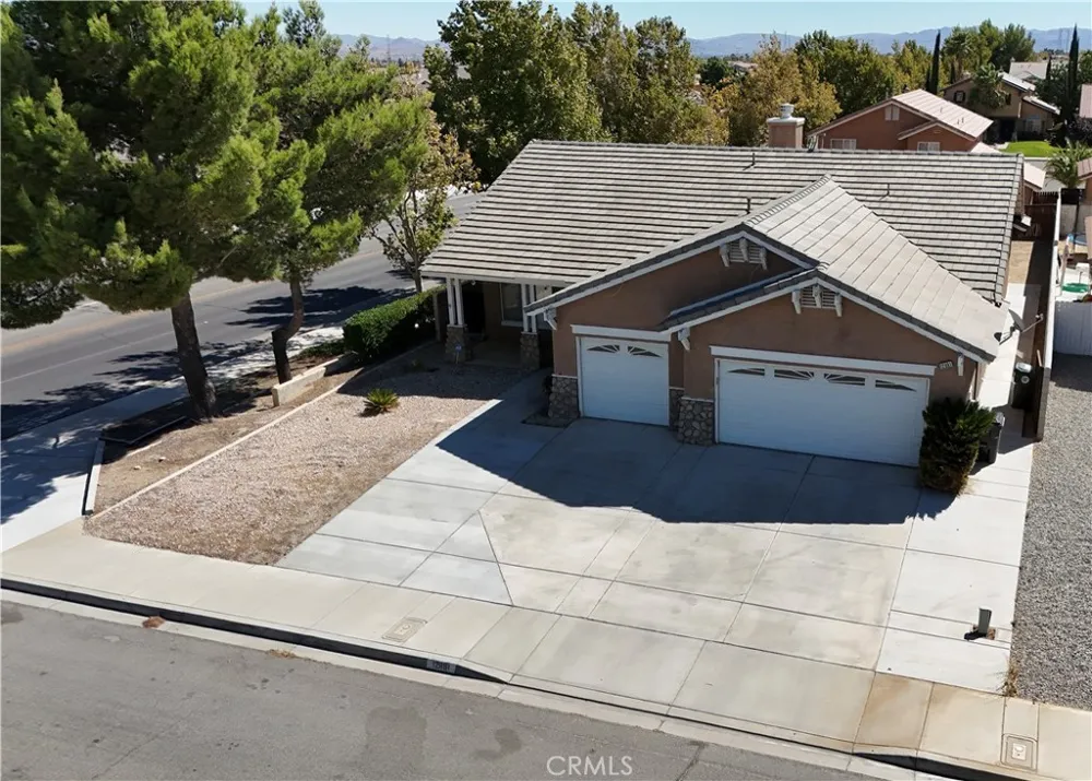 12891 Pueblo Victorville, CA 92392