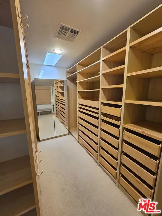 22814 Dolorosa Street Woodland Hills, CA 91367