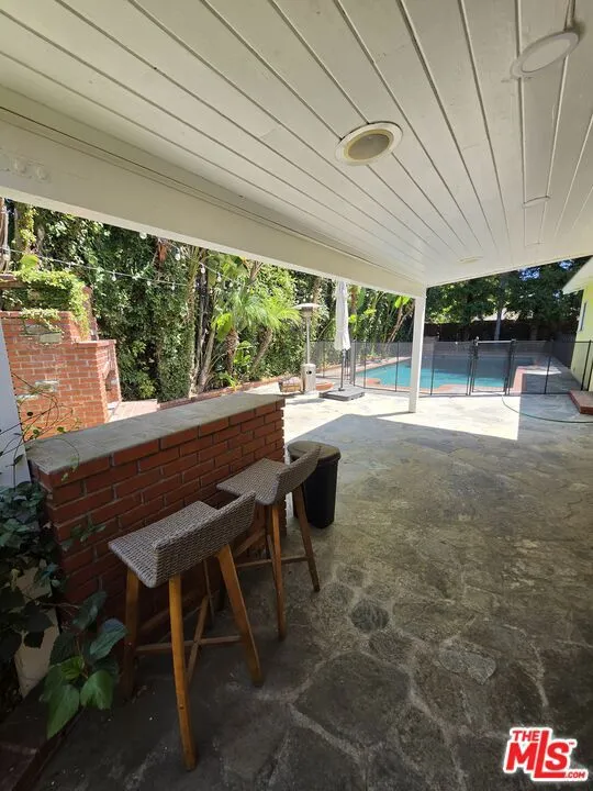22814 Dolorosa Street Woodland Hills, CA 91367