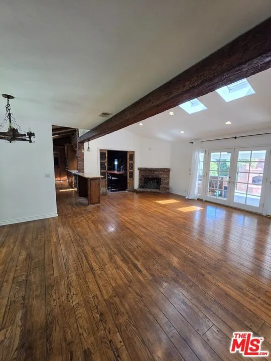22814 Dolorosa Street Woodland Hills, CA 91367