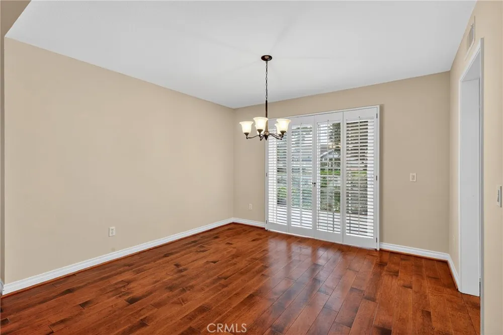 26 Lakeshore Irvine, CA 92604