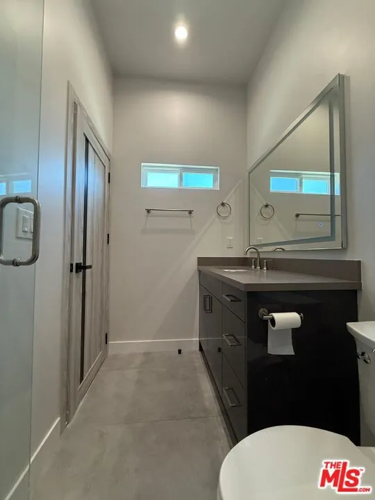 15832 Blackhawk Street Los Angeles, CA 91344