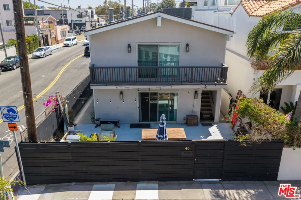 40 30th Avenue Venice, CA 90291