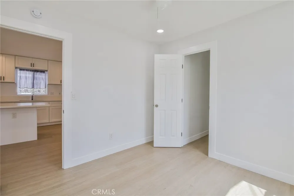 1471 E 41st Los Angeles, CA 90011