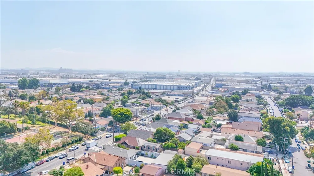 1471 E 41st Los Angeles, CA 90011