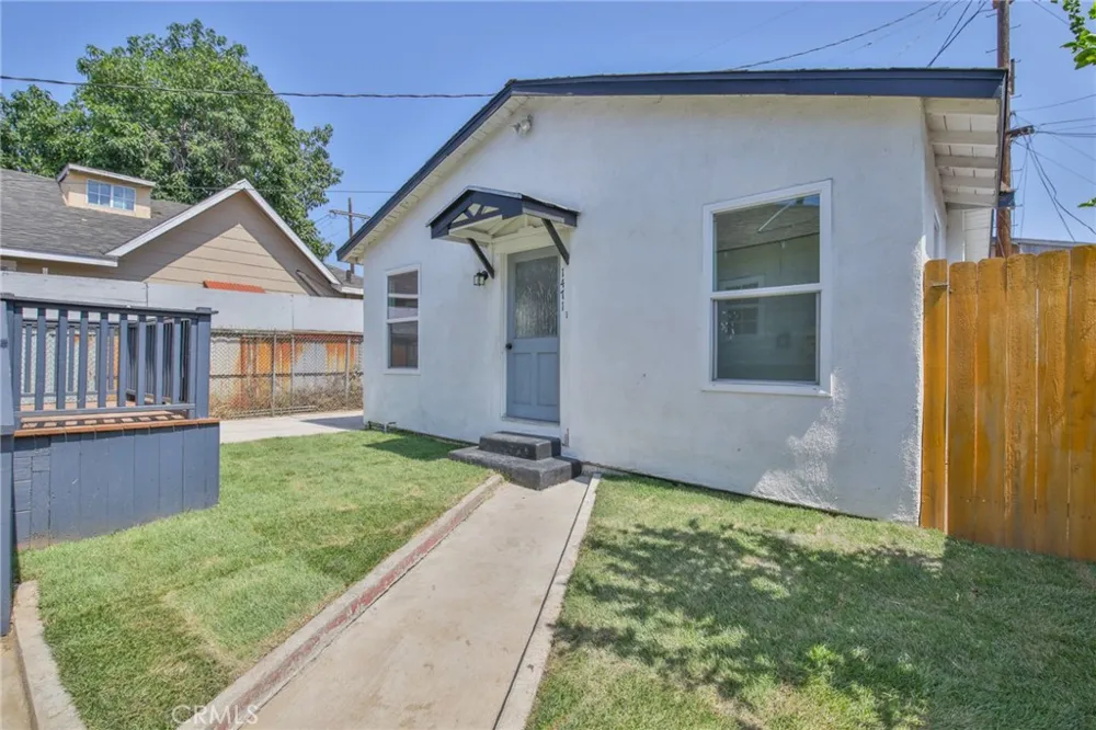 1471 E 41st Los Angeles, CA 90011