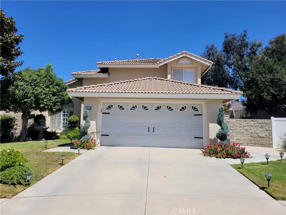 7814 Aberdeen Lane Highland, CA 92346