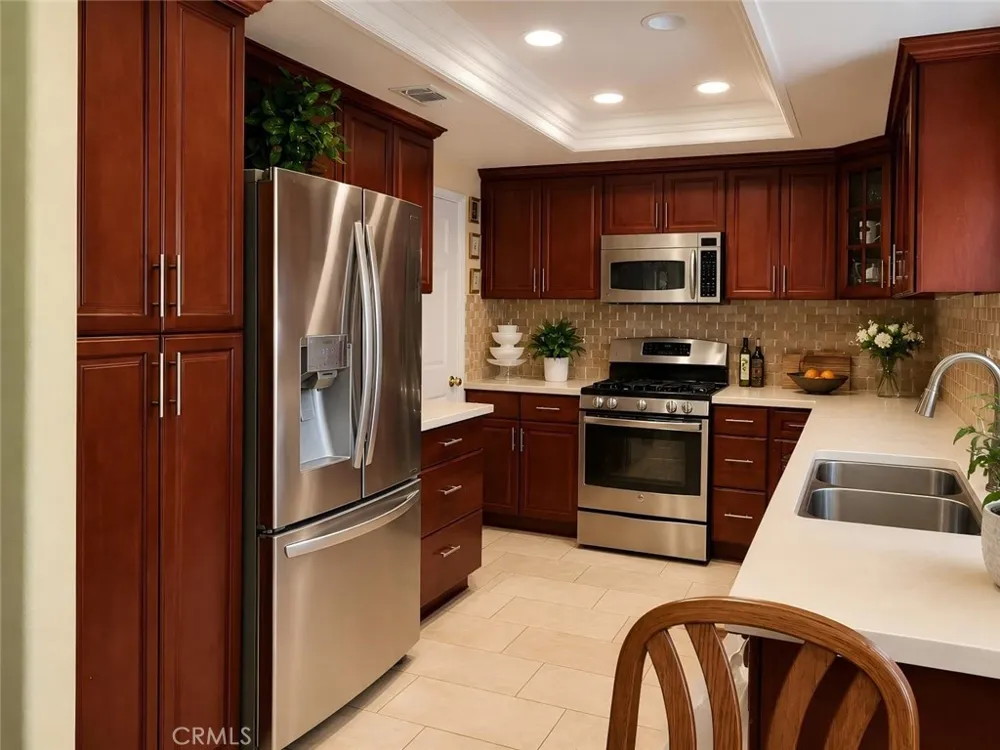 7814 Aberdeen Lane Highland, CA 92346