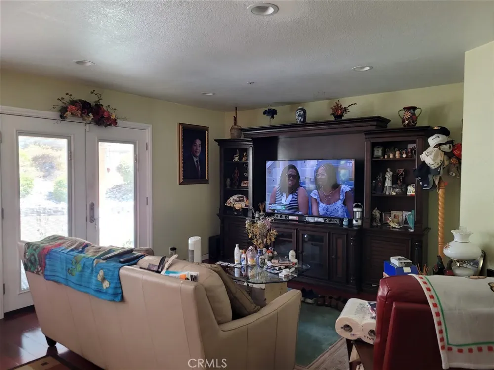 7814 Aberdeen Lane Highland, CA 92346