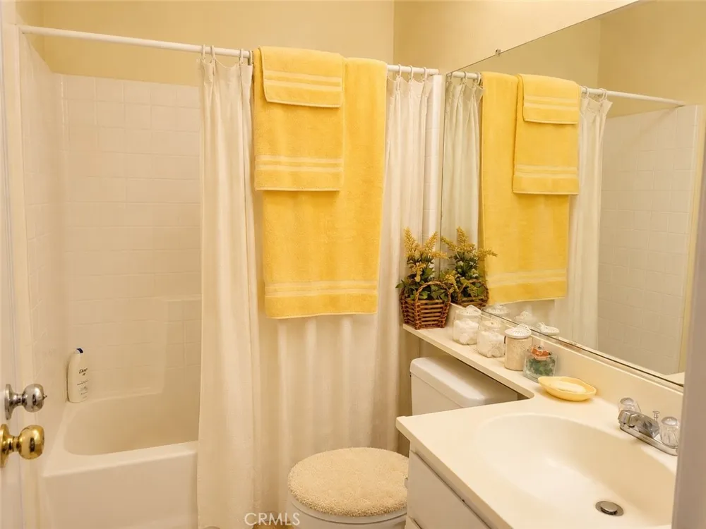 7814 Aberdeen Lane Highland, CA 92346
