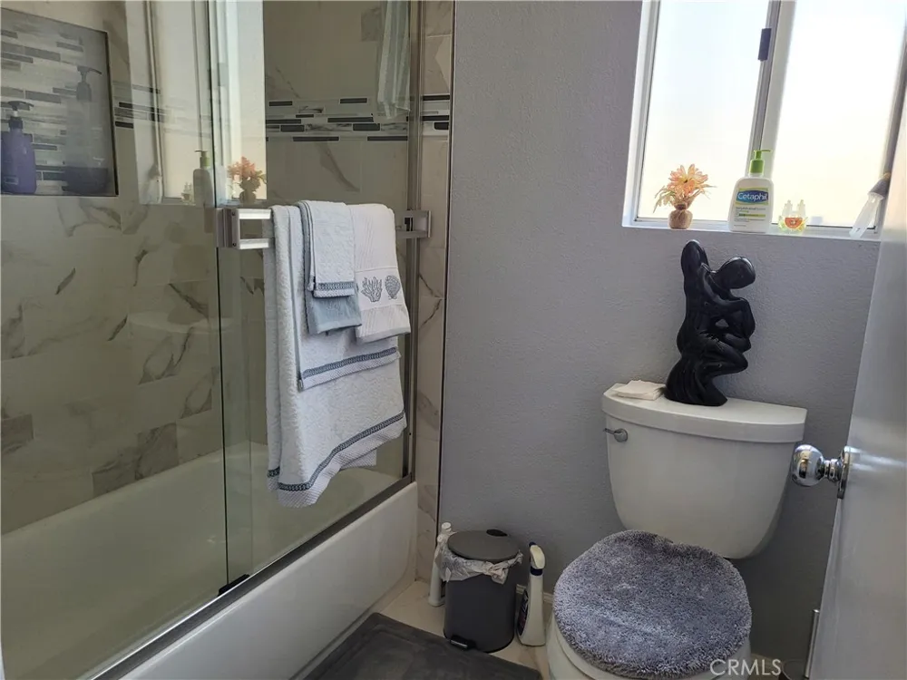 7814 Aberdeen Lane Highland, CA 92346