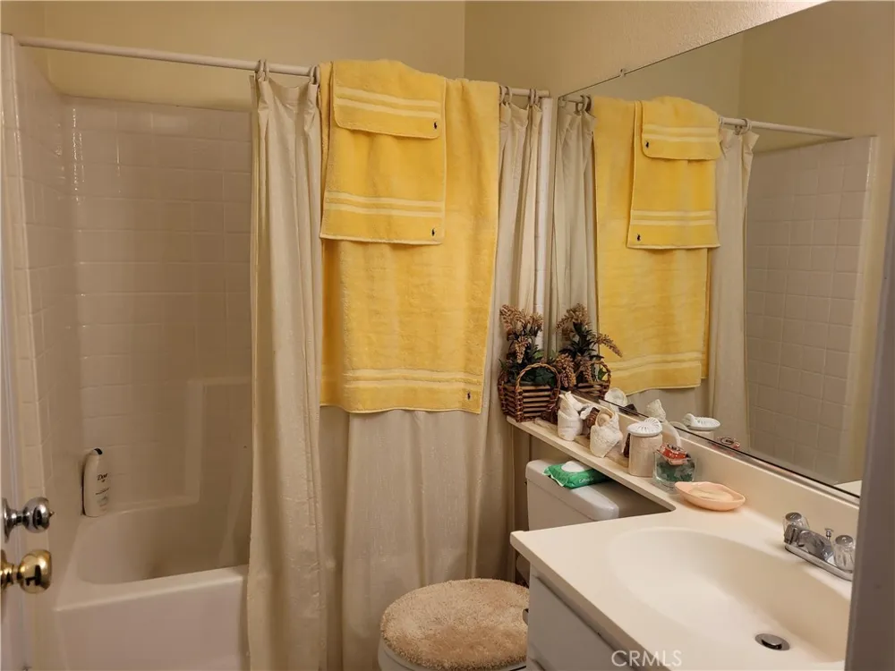 7814 Aberdeen Lane Highland, CA 92346